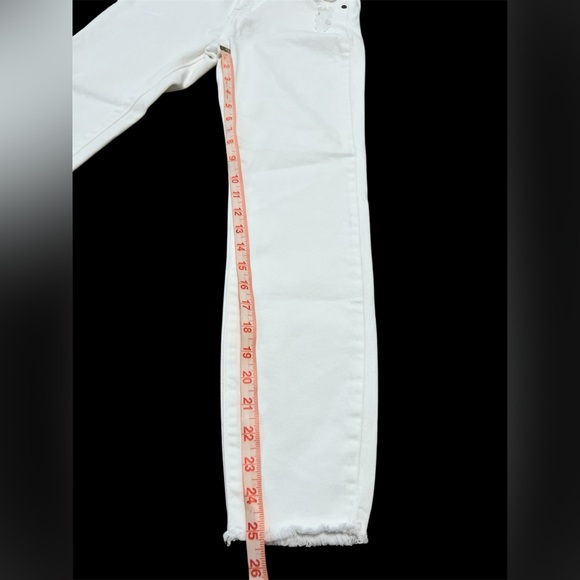 Women’s KANCAN white denim jeans slightly distressed size 3/25 EUC - Picture 7 of 10